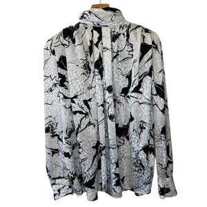 VTG TESS Paris-Milano Silkey Retro 80’s White Black Floral Turtle Neck Blouse 4